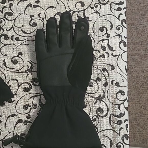 Black 180s Winter Gloves - Picture 5 of 16
